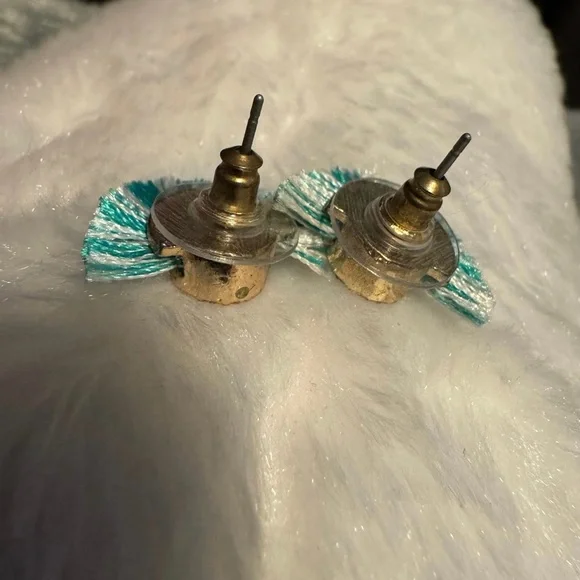 EXPRESS Teal Turquoise Blue Fringe Fan Gold Crystal Boho Stud Earrings Jewelry - Picture 4 of 4